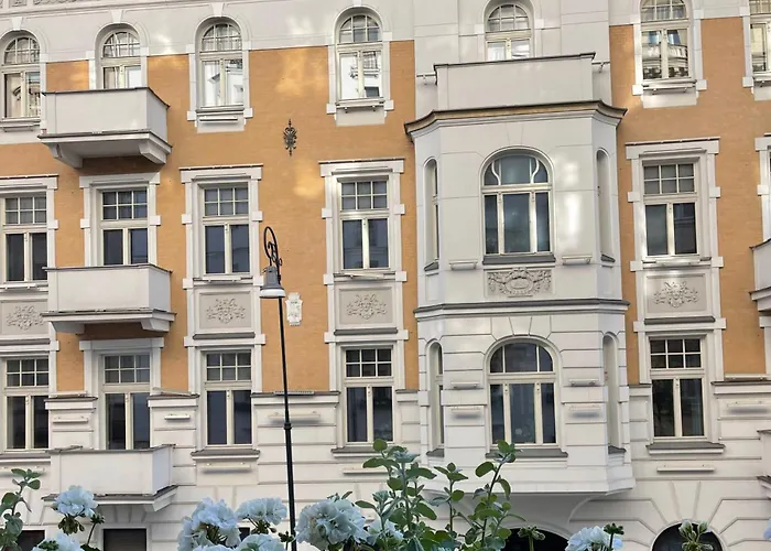 Warsaw Center 110M2