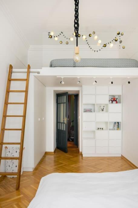 Center 110m2 Apartment *